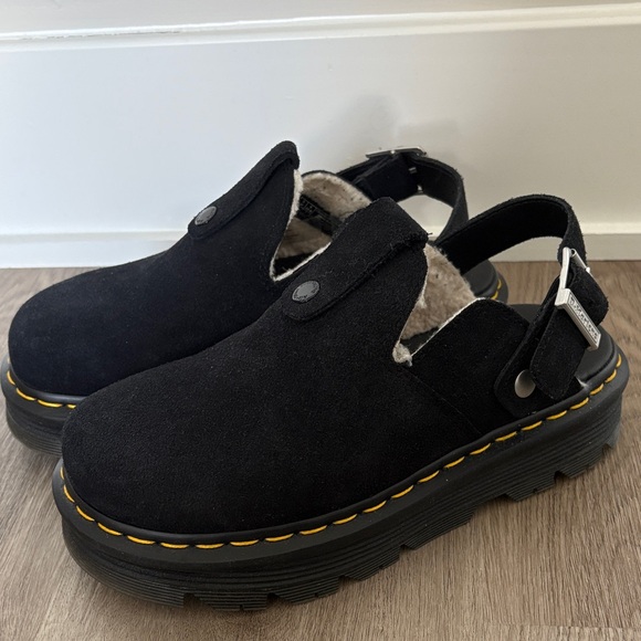 Dr. Martens Zebzag Mule Clogs - Worn Once ๐ค - Picture 2 of 12